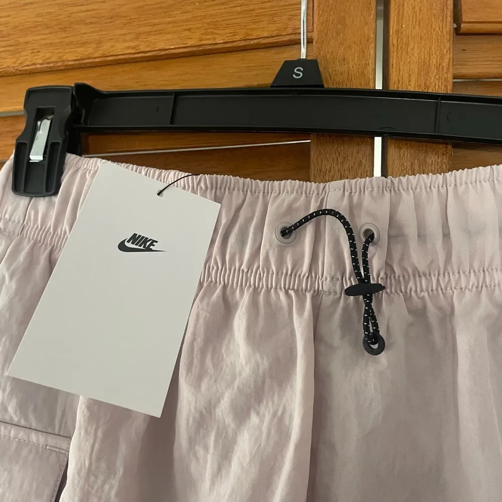 Nike Sportswear Essentials Purple Loose Fit High Rise Wooven Shorts Sz  XS NWT - Image 5