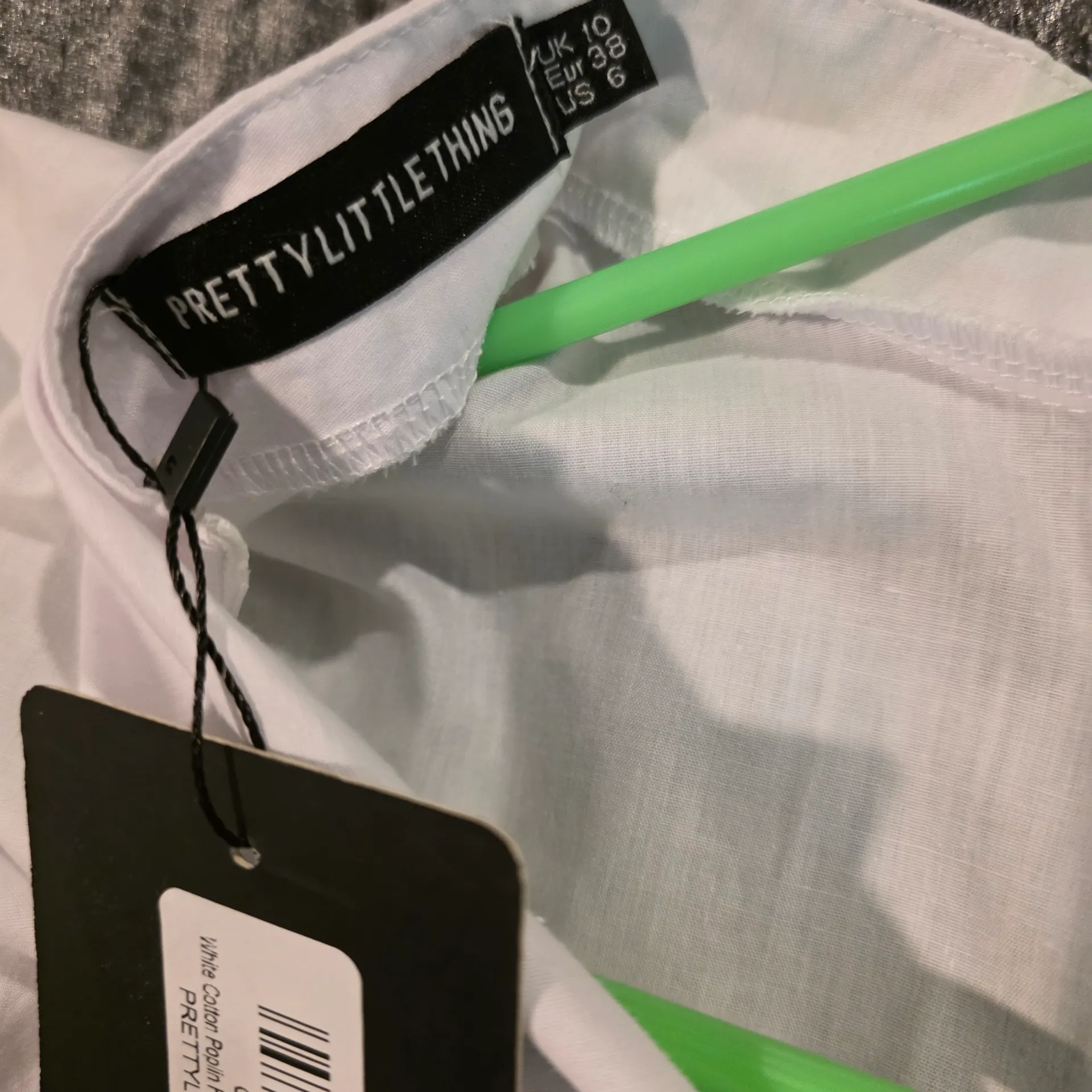 PrettyLittleThing White Dress Shirt for Men - Image 2