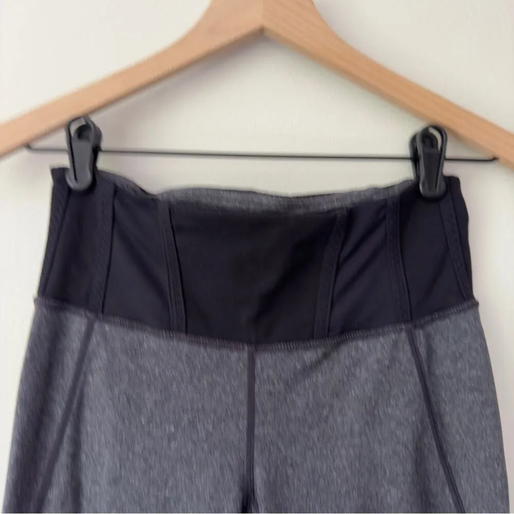 Lululemon Tadasana Slit Crop in Heathered Black / Black Leggings Yoga Stretch 6 - Image 5