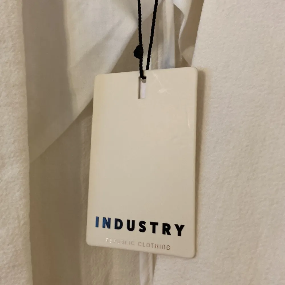 INDUSTRY Blazer women’s size S brand new with tag length 30” bust 40” - Image 4