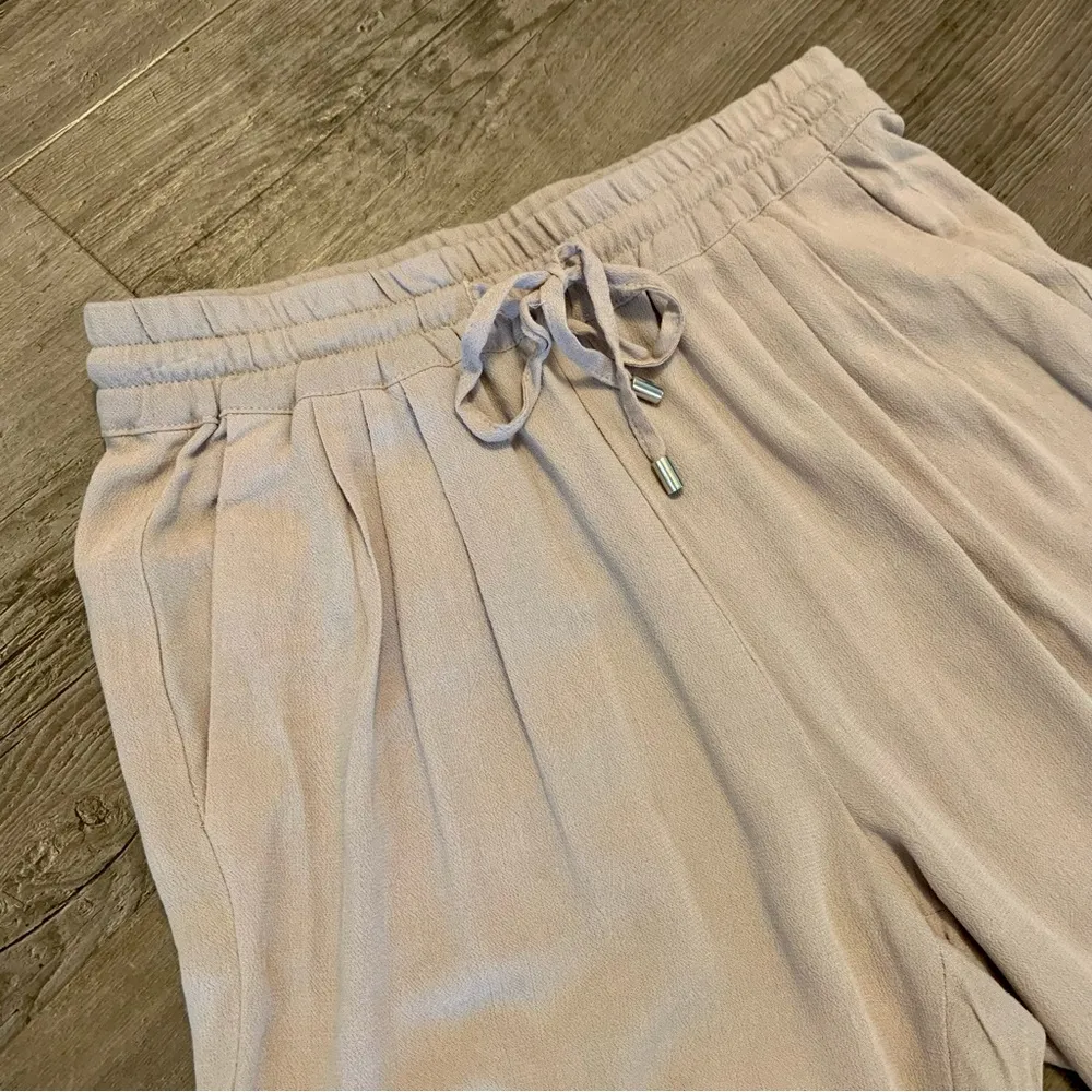 Love Tree Los Angeles Beige Drawstring Linen Pants - Image 8