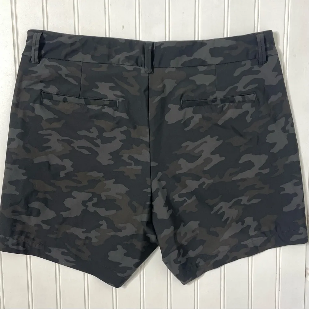 Spanx Sunshine 6” Black Camo Shorts Womens Sz Large 794 - Image 9