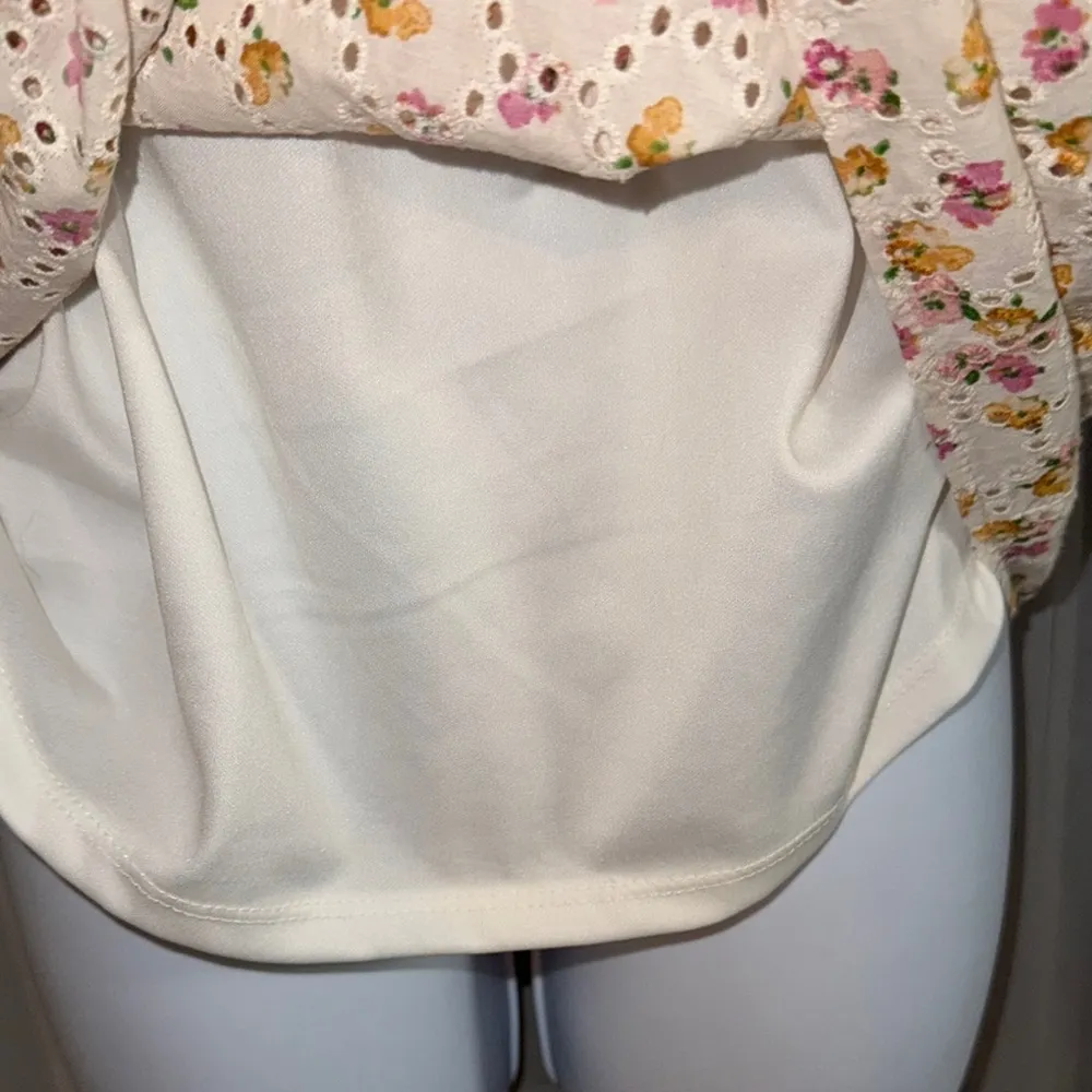 CeCe Cream and Pink Puff Sleeve Ruffled Blouse - Image 5