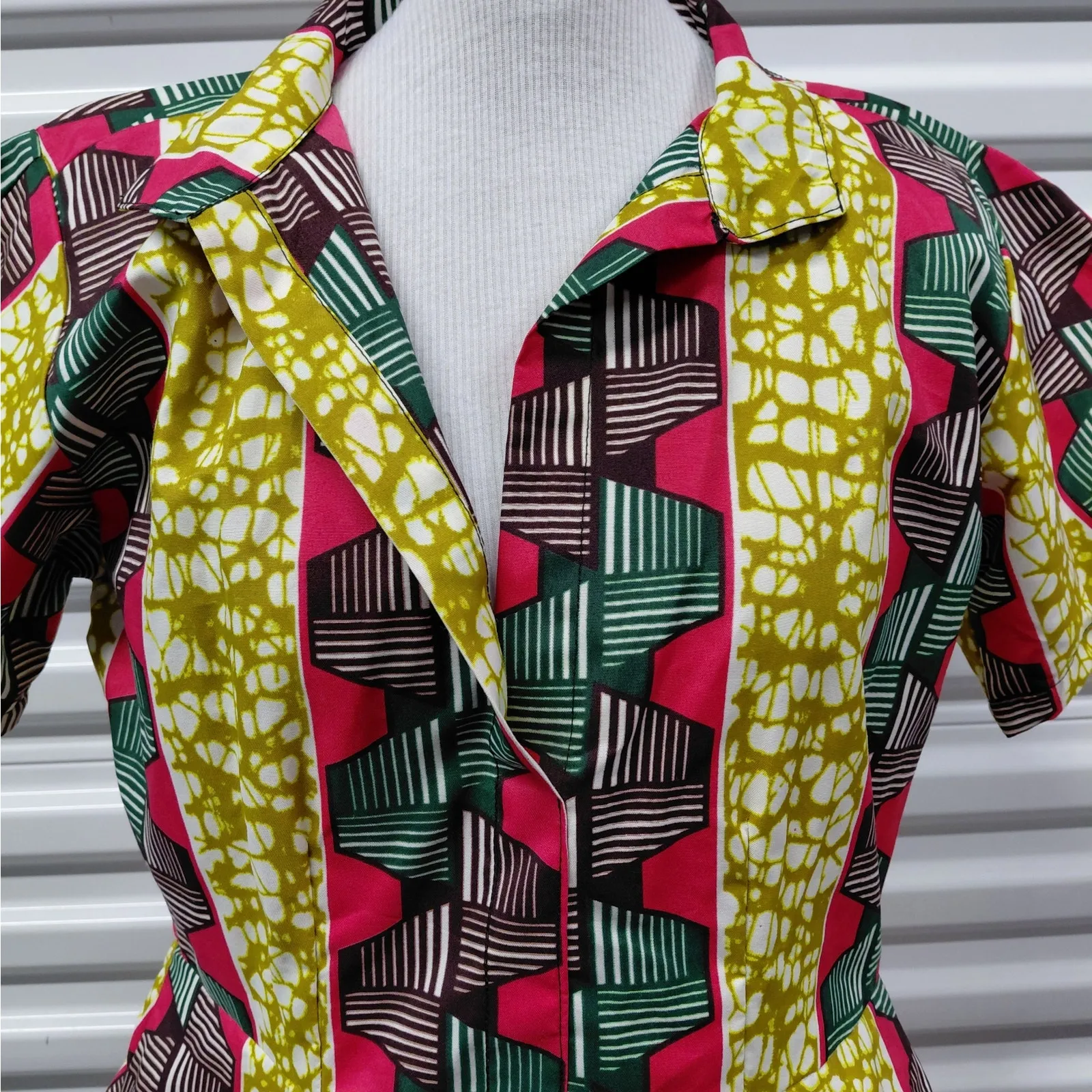 The Oula Company Womens Shirt Dress Small Ankara African Print Bold Artsy Flare Yellow - Image 4