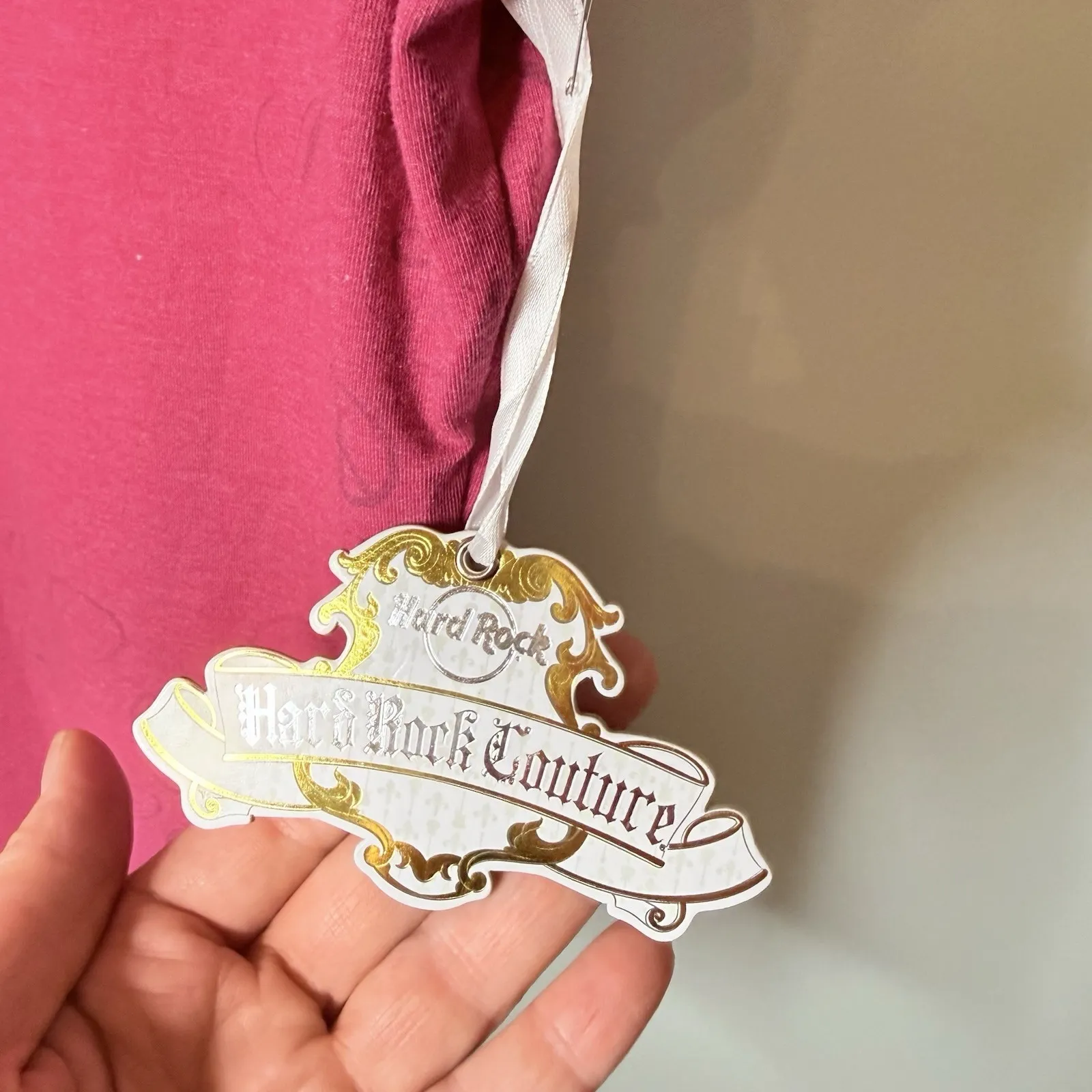 Women's Pink Hard Rock Cafe T-shirt with Gold Design Size XL NWT - Image 3