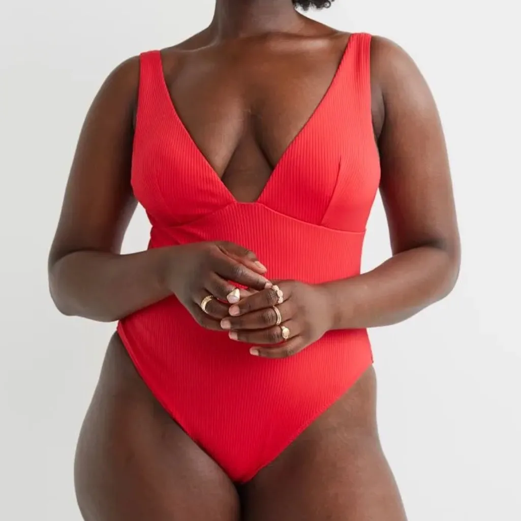 H&M NWT Women’s High Leg‎ Ribbed Swimsuit Size M - Image 2