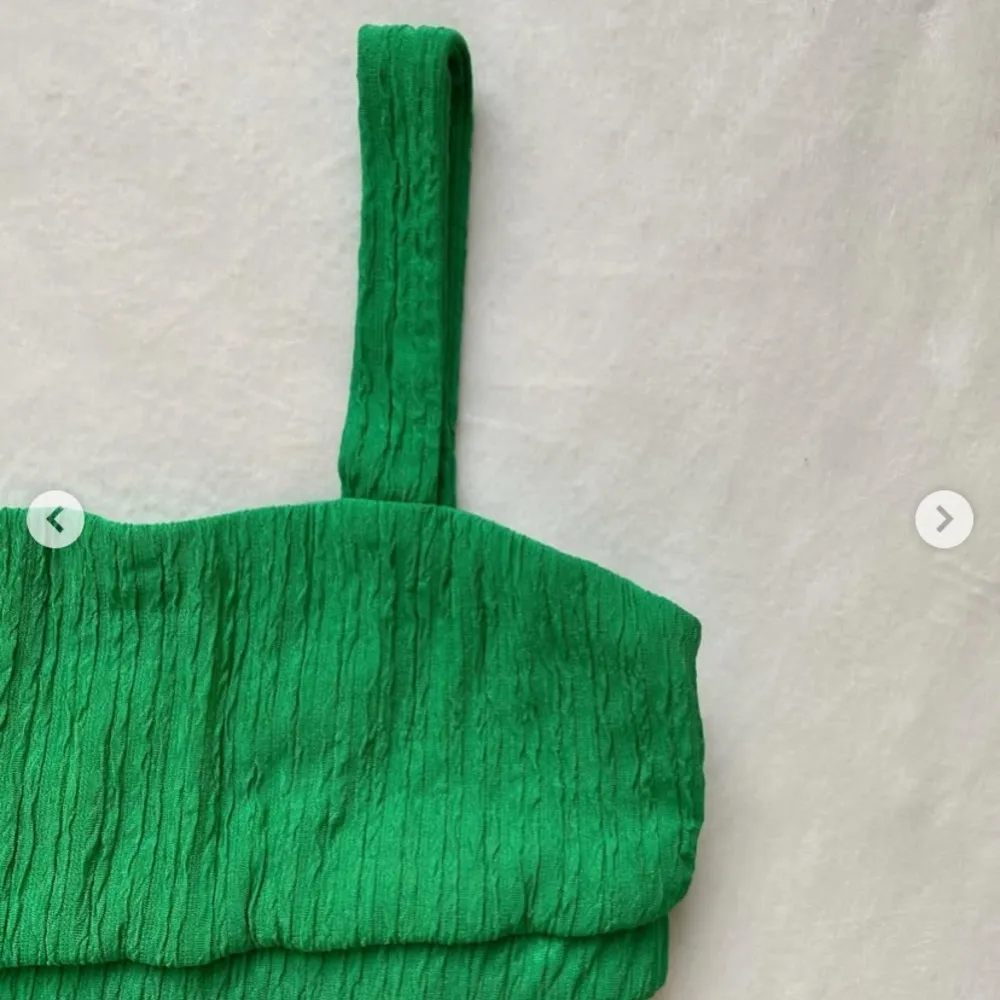 SHEIN Green Crop Top - Image 2