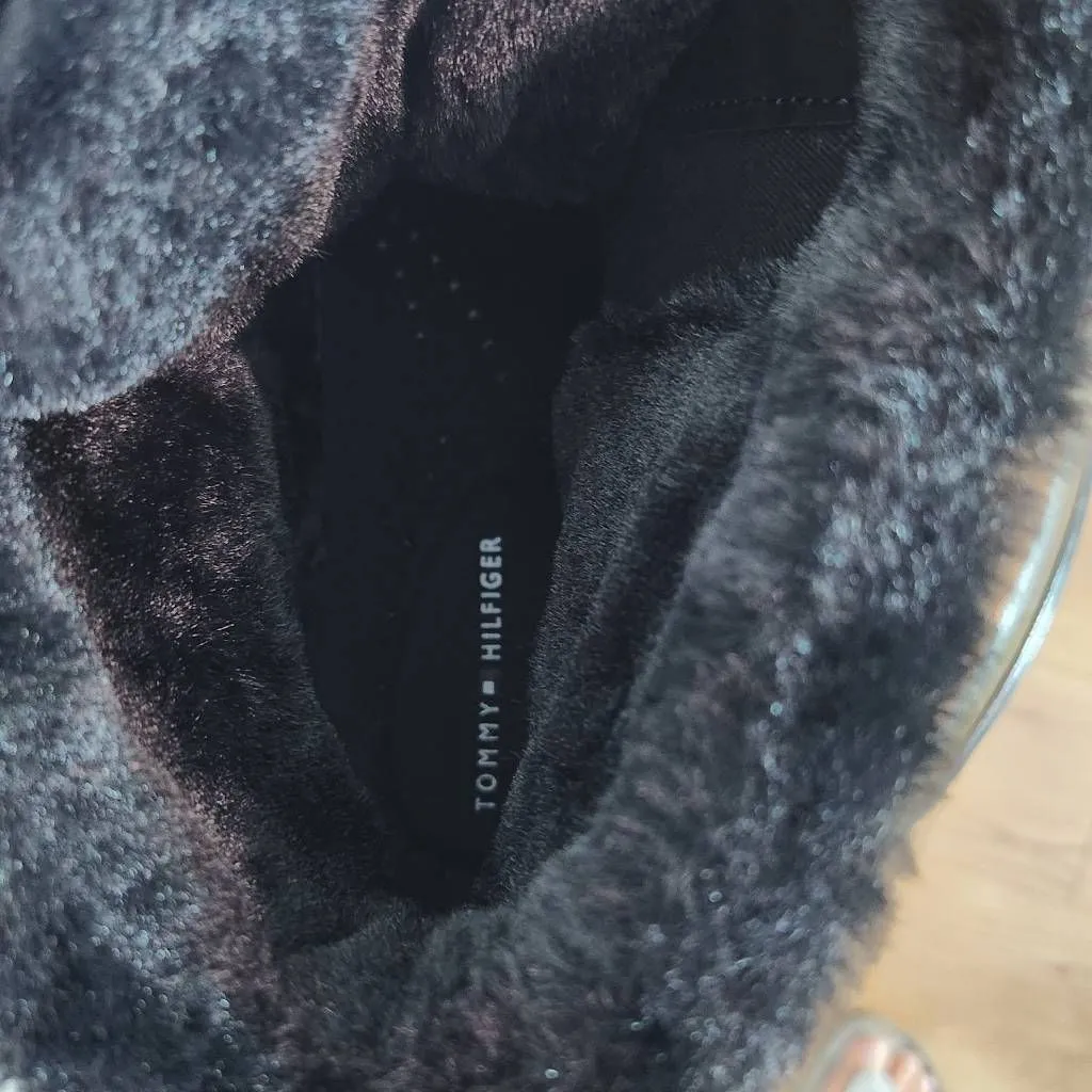 Tommy Hilfiger Black Lace-Up Winter Boots with Faux Fur Lining Size 7 - Image 8