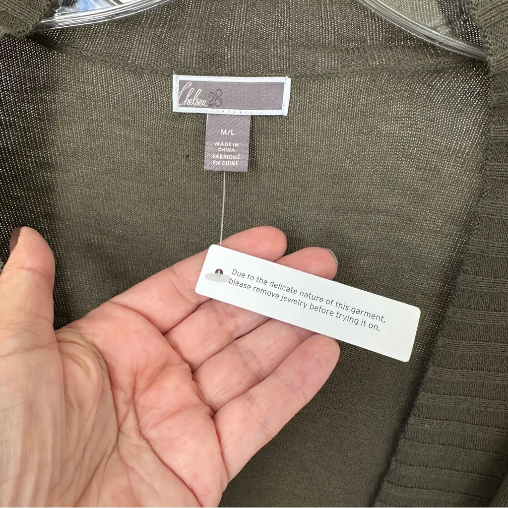 Chelsea28 Olive Open Front Oversized Cardigan Size Medium/Large - Image 8