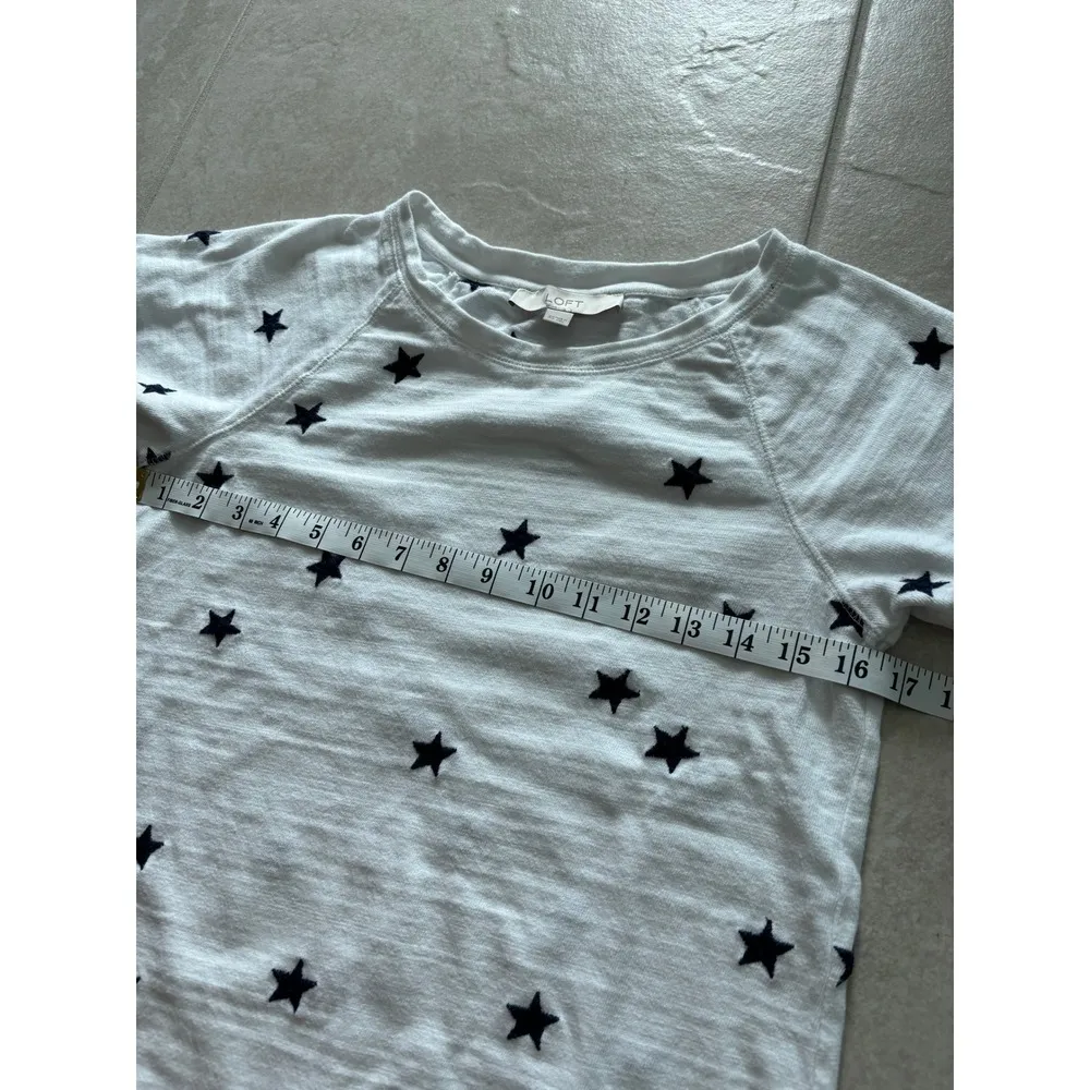 Loft Sweatshirt Womens XS White Blue Embroidered Stars USA Beachy Coastal Preppy - Image 8