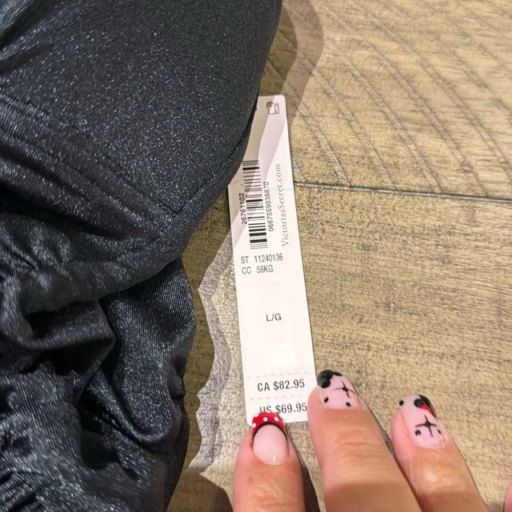 VICTORIA'S SECRET SWIM
The Harlow Push-Up One-Piece Swimsuit‎ - Image 4