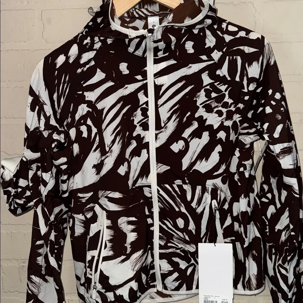 LULULEMON run jacket Packable Running NEW hoodie great gift - Image 5