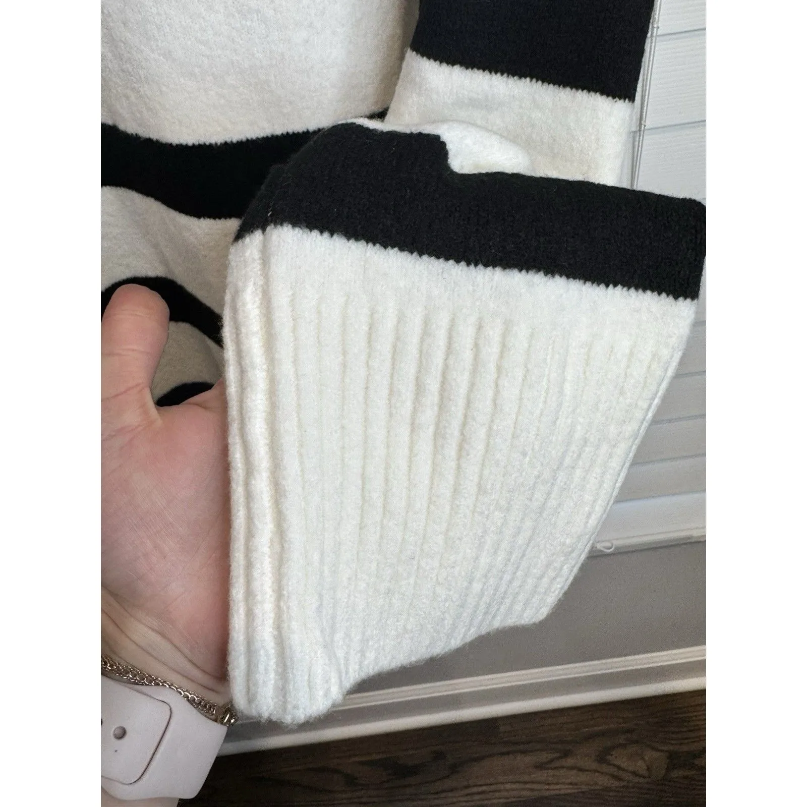 Nine West Sweater Tunic Size XL Women's Cream and Black Striped Turtleneck - Image 5