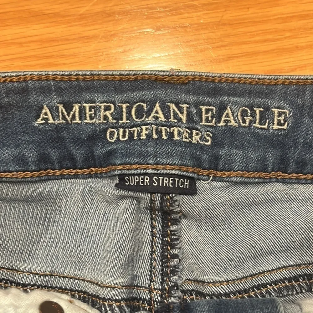 AMERICAN Eagle outfitters women’s midi  jean shorts size 4. - Image 2