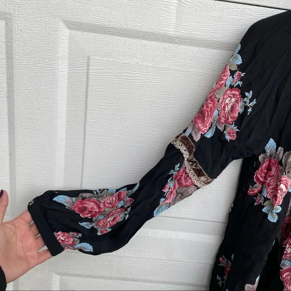 Uncle Frank Women’s Tunic Dress Black Floral Velvet Lace Trim Medium - Image 6