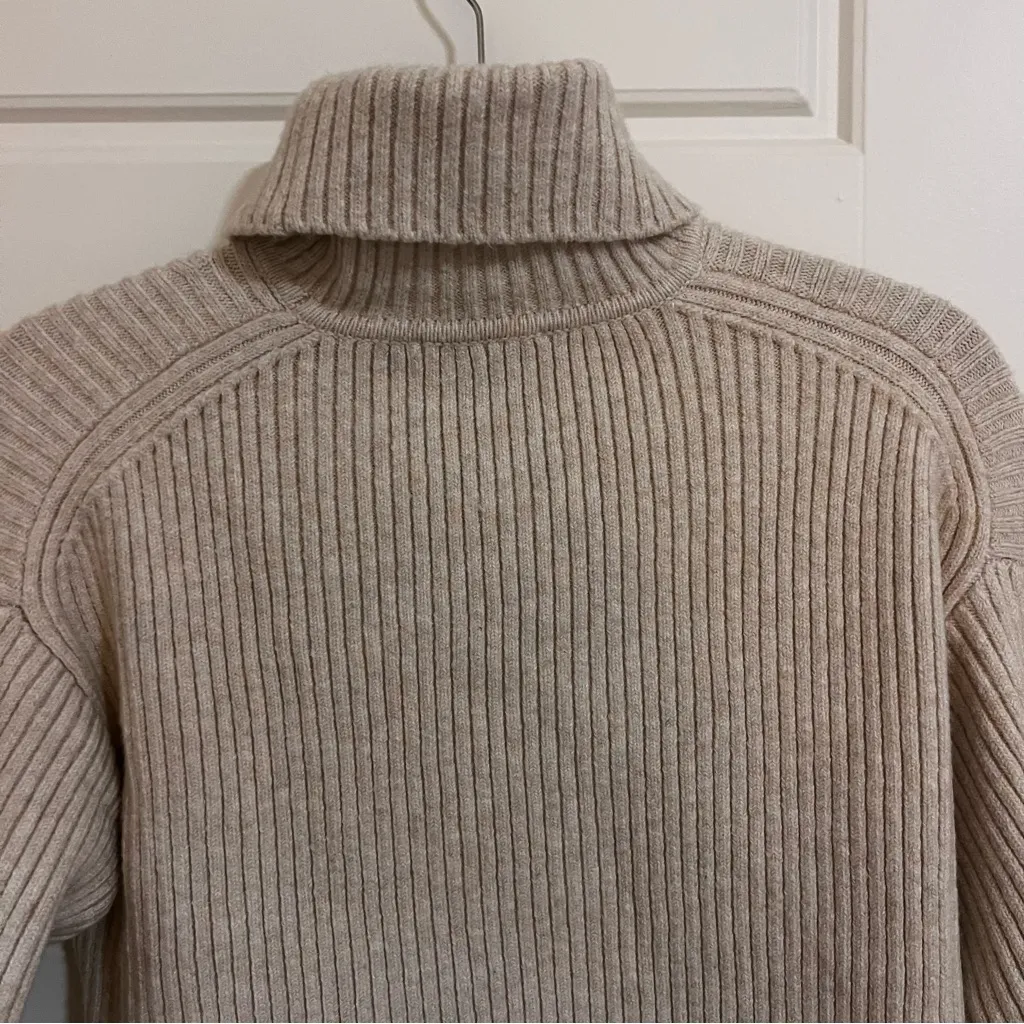 Marine Layer Oatmeal Sweater - Image 7