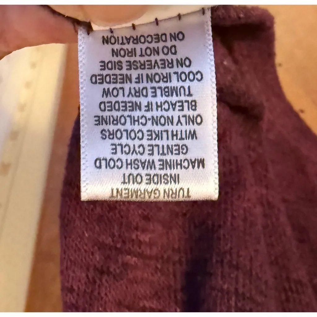 Plum Lace Sleeve Women's Top - Image 7