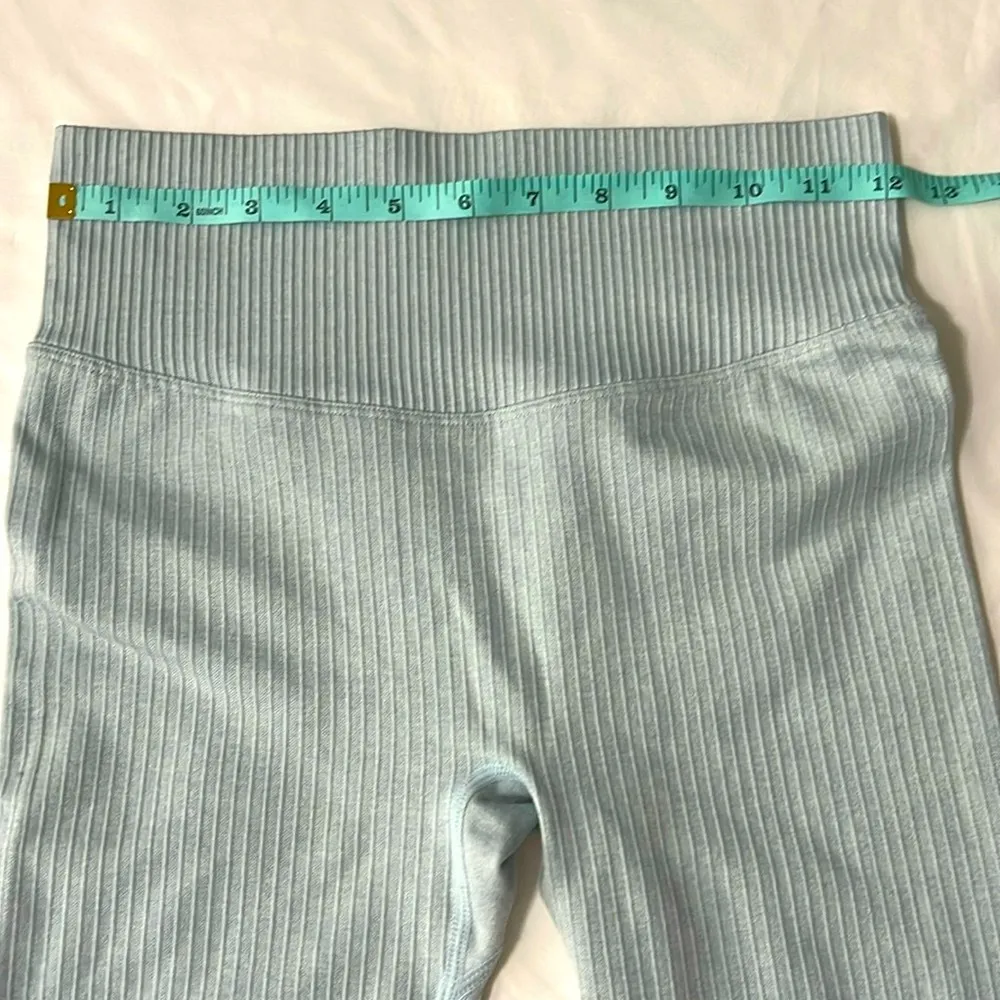 Target A cute seamless set! - Image 4