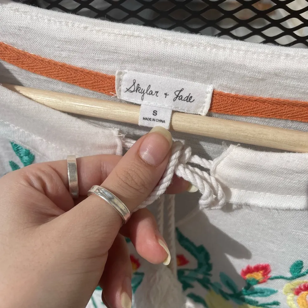 White Long Sleeve Floral Top Size S - Image 3