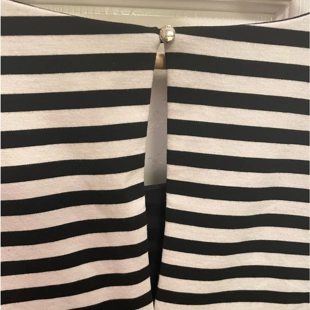 Express Fit and Flare Black White Stripe Dress Size Large GUC Sleeveless Tank - Image 3