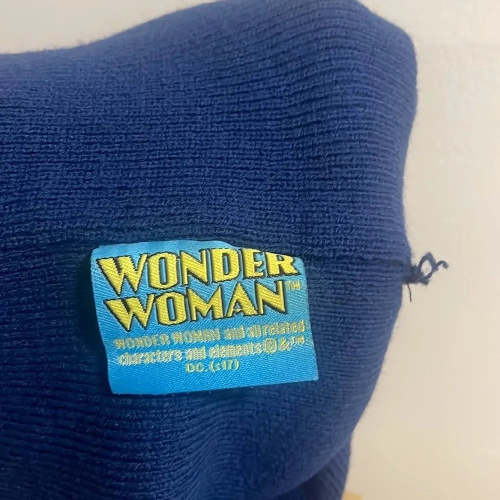 Wonder Woman Beanie Hat Super Comic WW embroidered star logo Blue Red Pom OSFM - Image 2