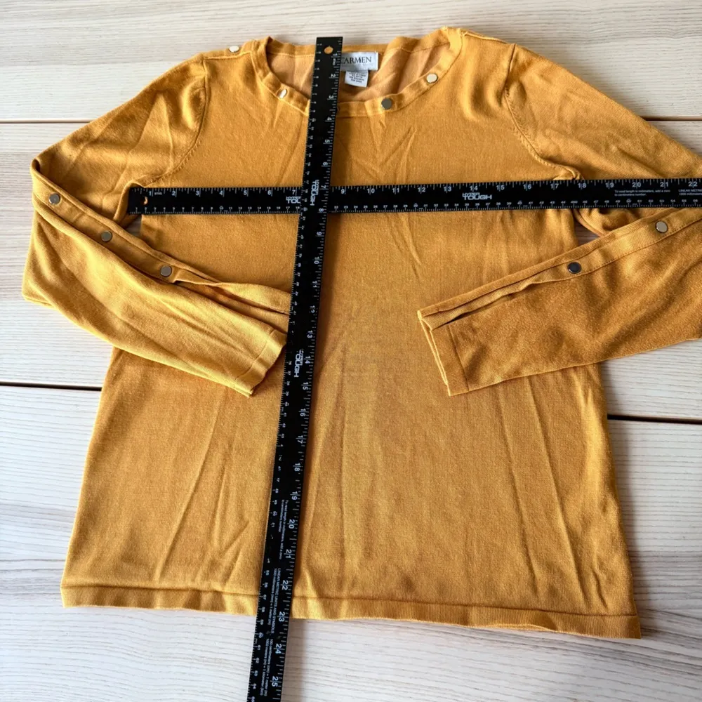 Carmen sweater Golden Knit Top with Button round neck Accents size S - Image 4