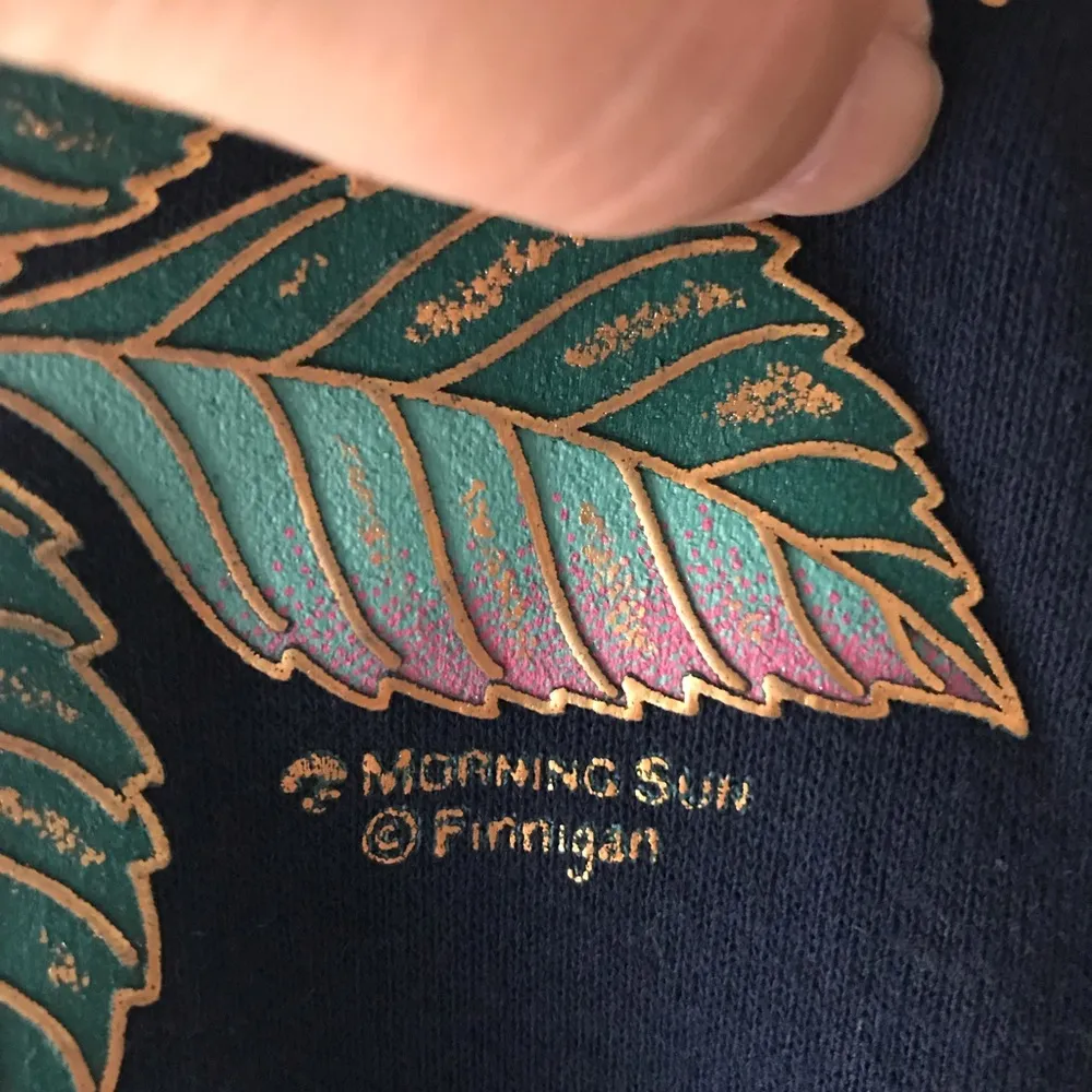 Vintage Morning Sun Finnigan Women's Navy and Blue Sweater Sweatshirt medium - Image 2