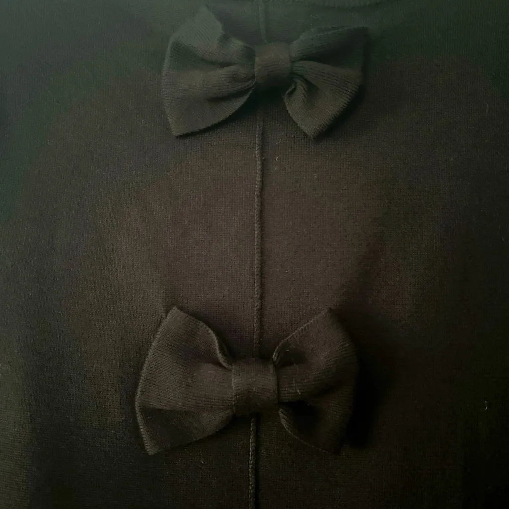 Philosophy black crew neck sweater Accent bows on back Sm Fits Like Med Sexy EUC - Image 4