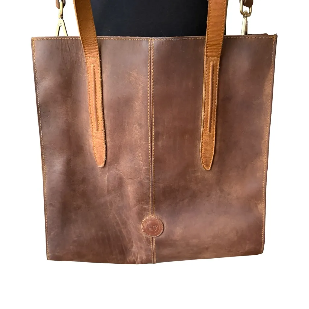 Le Papillon Large Brown Leather Tote - Image 2