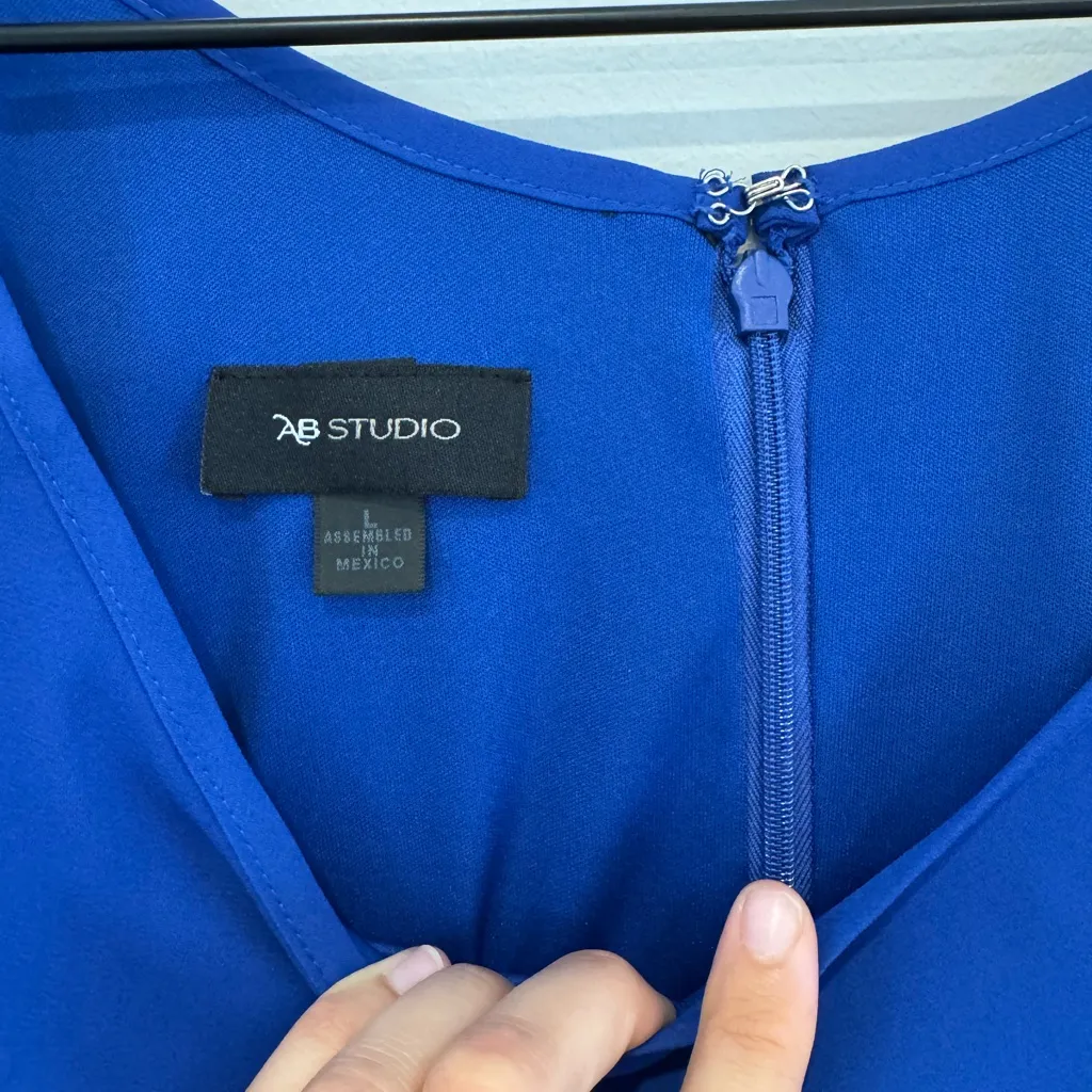 AB‎ Studio Dress with Unique Sleeves Size Lg - Image 5