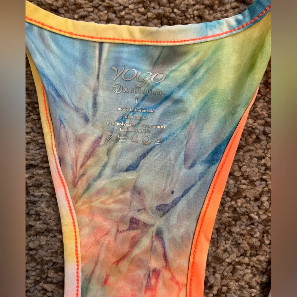 Vogo athletic tie dye tank top Size L - Image 3