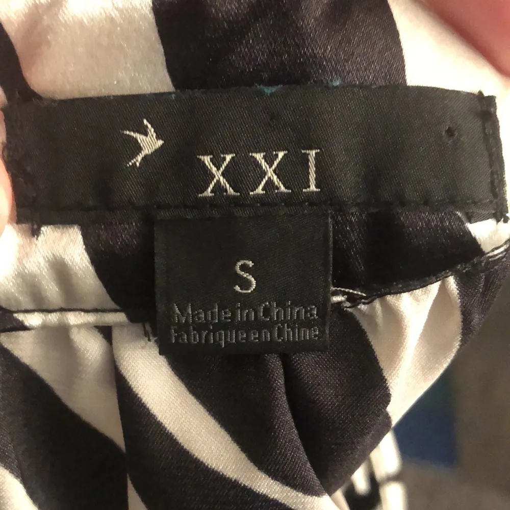 🎉 4 for $20 XXI Open Back Zebra Print Halter, size small - Image 7