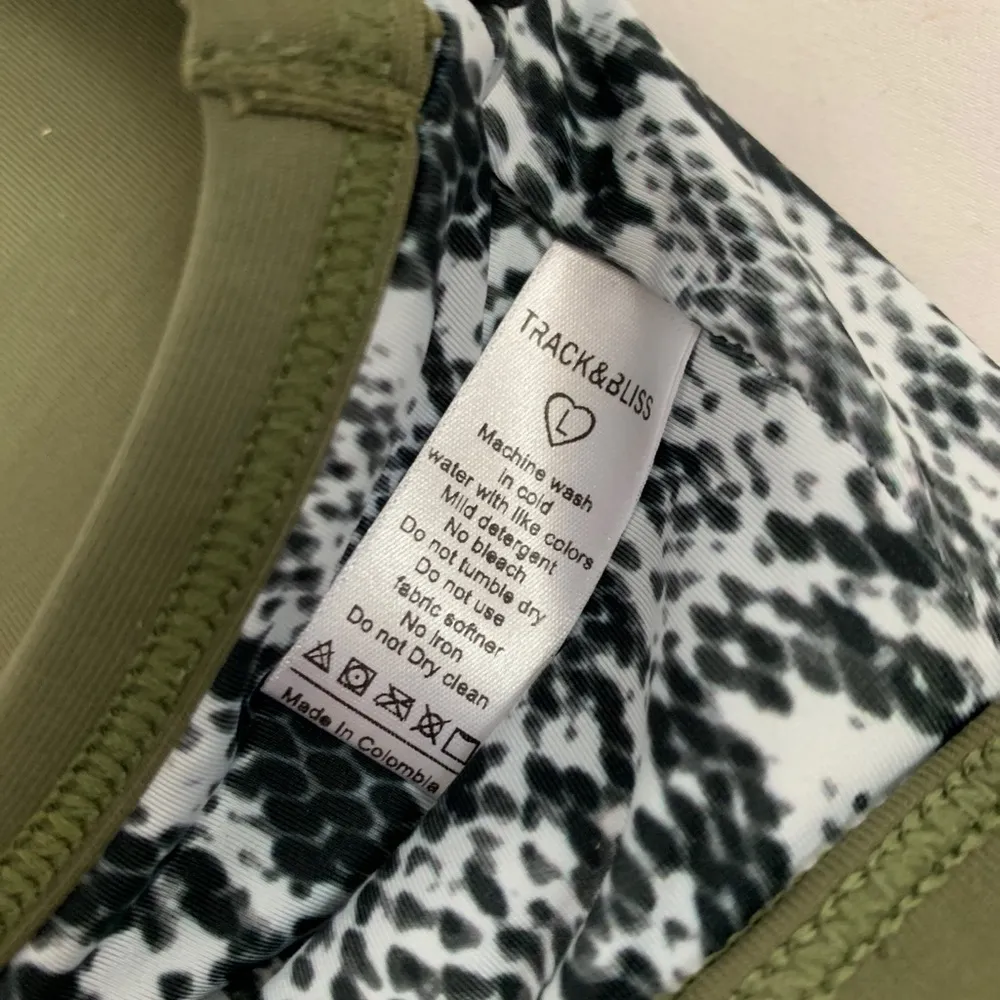 Track & Bliss Cloud‎ Nine Sports Bra Army Green Reversible Racer Back Sz Large - Image 8