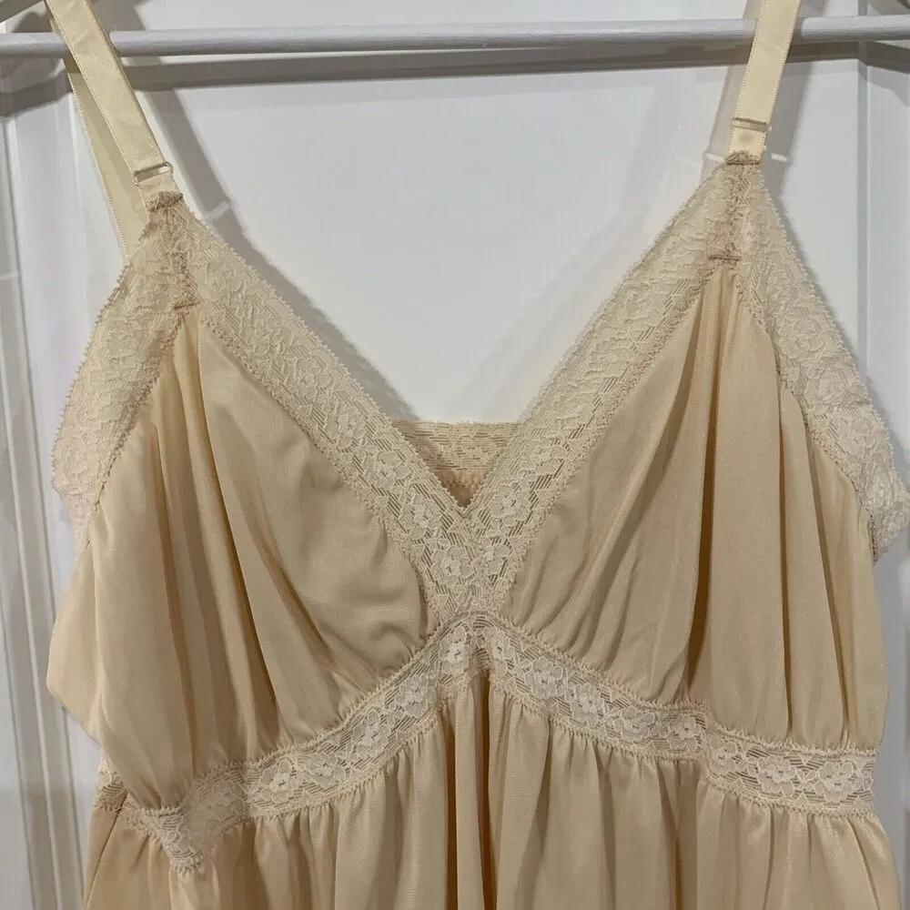 Vintage Union Made Size 36 M Slip Dress In USA Beige Lace Trim Detail Women’s Size M - Image 4