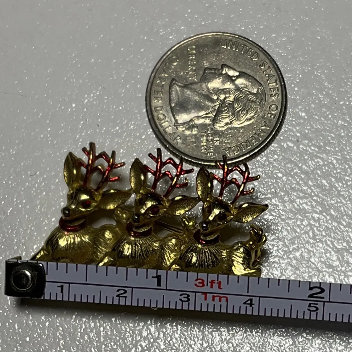 Vintage signed St‎ Labre Christmas Reindeer Brooch Gold Tone Holiday Pin Jewelry - Image 5