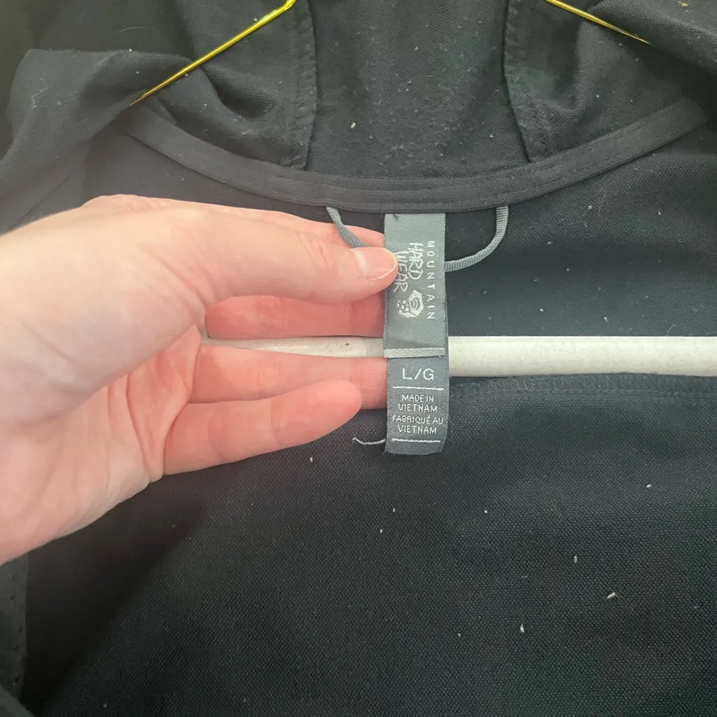 Mountain Hardwear 
Super Chockstone Hooded Softshell Jacket - Women's - Image 6