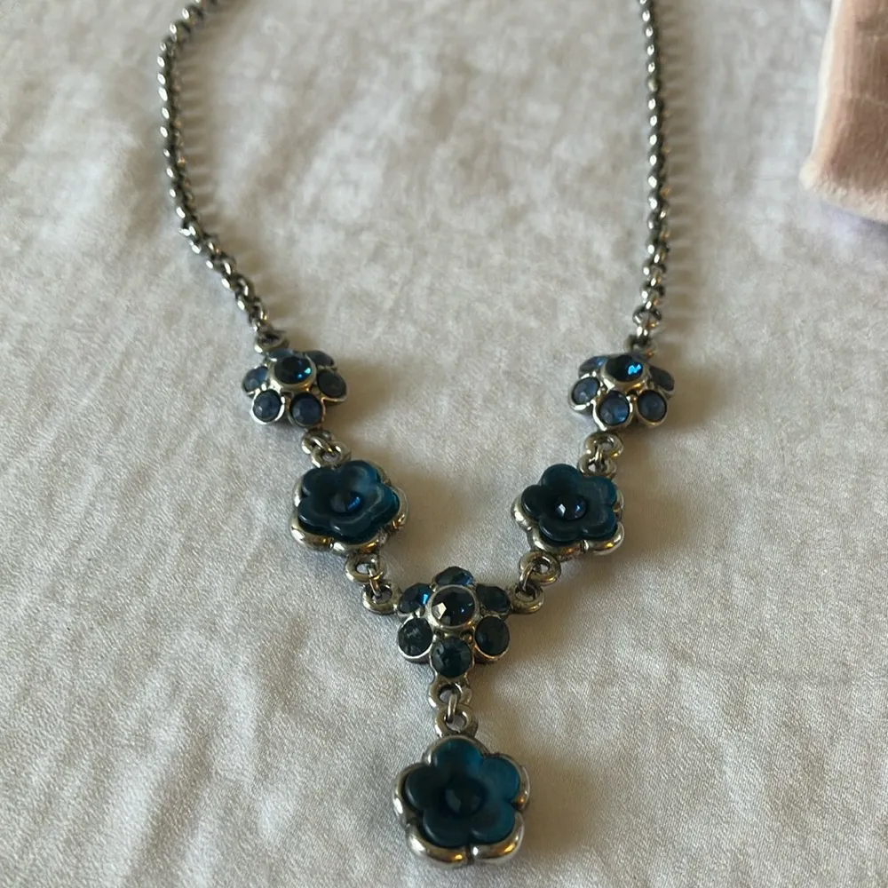 Blue Floral Silver Tone Necklace & Earrings Set - Image 6