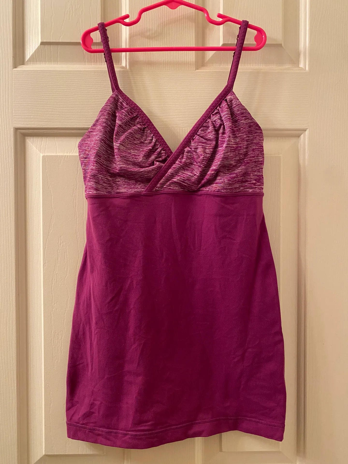 V Neck Embrace Tank Top Size 8 Heathered Purple - Image 3