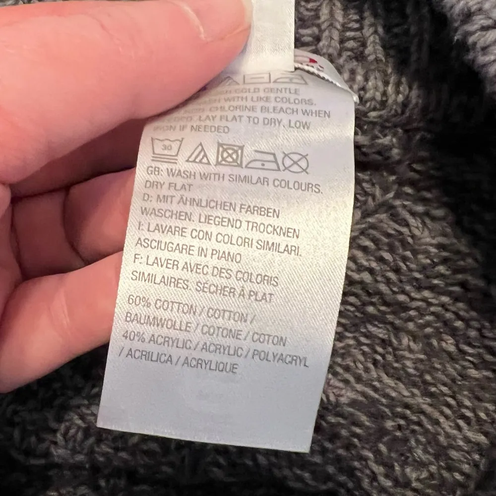 Denim & Co. Cable Knit Poncho Sweater Size Large Color Gray Button detail - Image 16