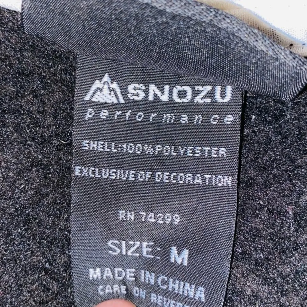 SNOZU Performance Hooded Winter Coat sz M - Image 9