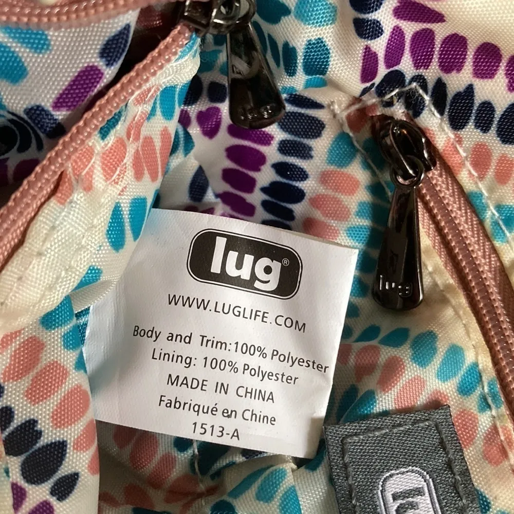 Lug Swivel RFID Quilted Shoulder Bag Pink - Image 13