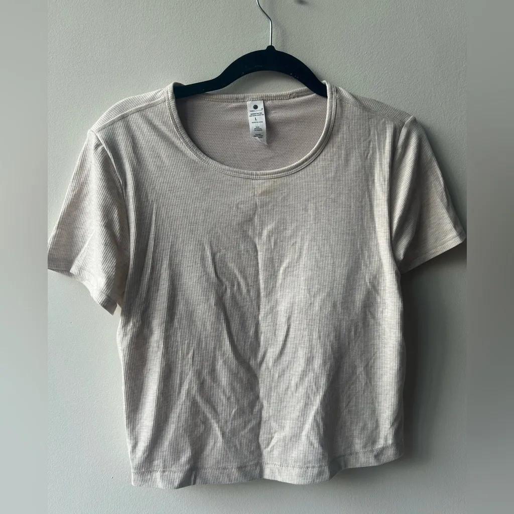 Totalities Heavenly Rib Tara Crop Short Sleeve with Inner Shelf Bra Ribbed Sz L - Image 3