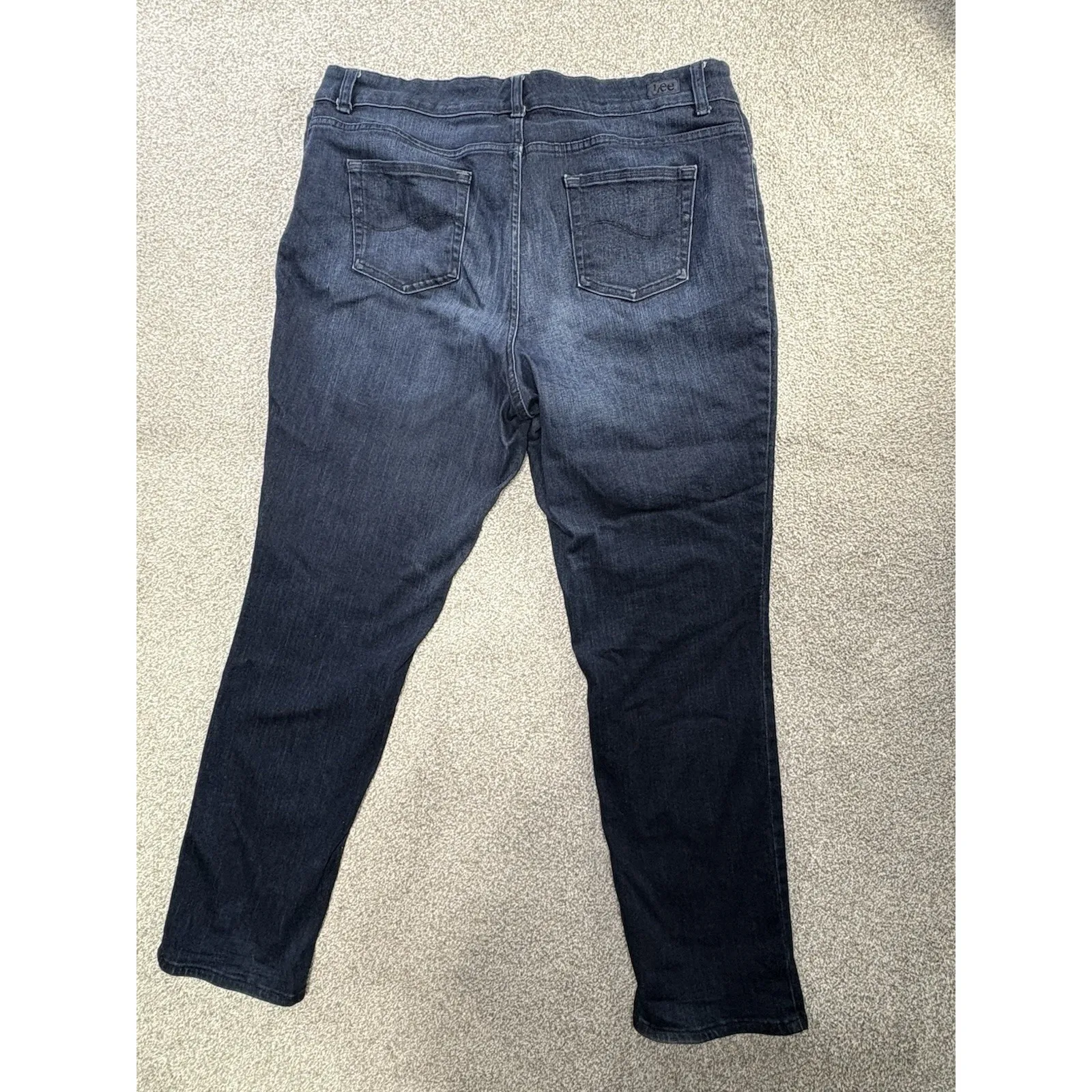 Lee Women's 20WL Dark Wash Stretch Jeans Mid-rise Straight Leg 5 Pocket 46x32‎ - Image 2