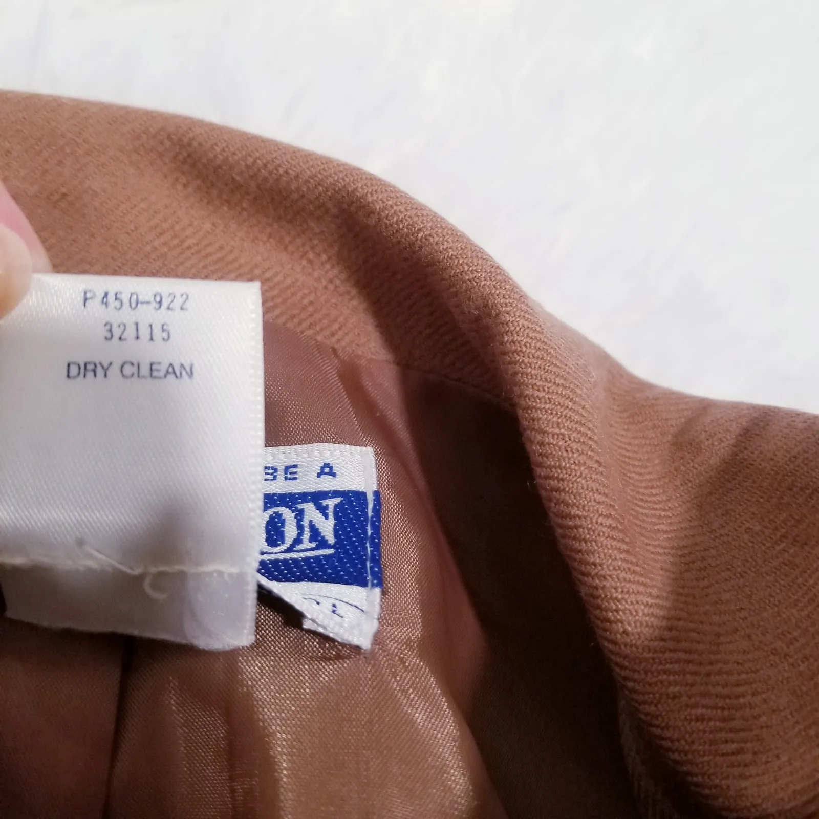 Pendleton 100% Virgin Wool 3-Button Blazer Flap Pockets - Image 11