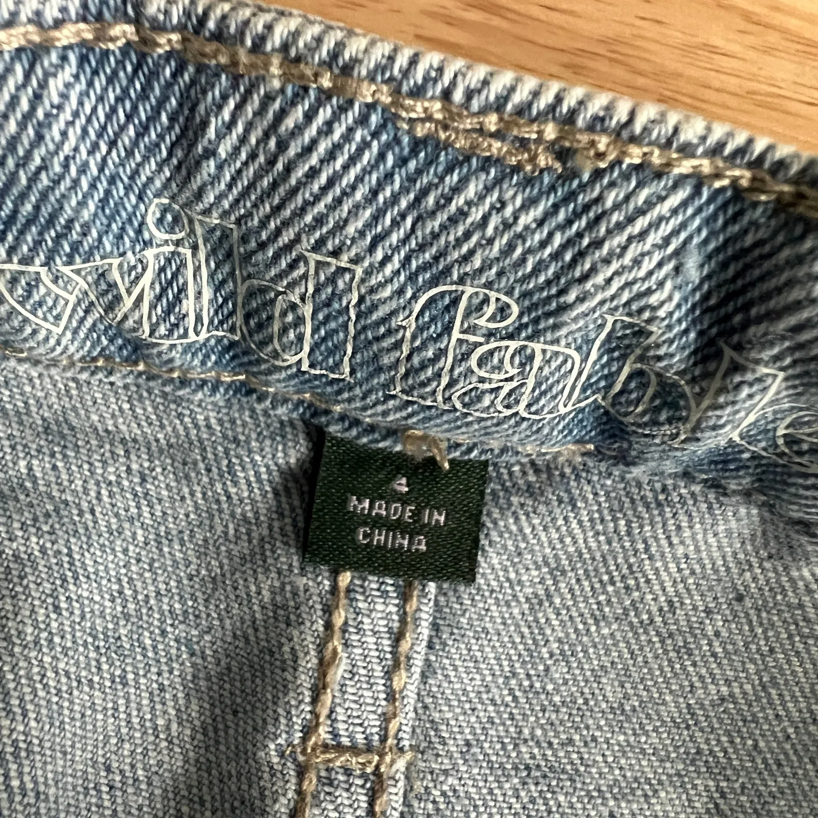 Wild Fable Women's Light Wash White Crochet Hem Jean Shorts - Size 4 - NWT - Image 6