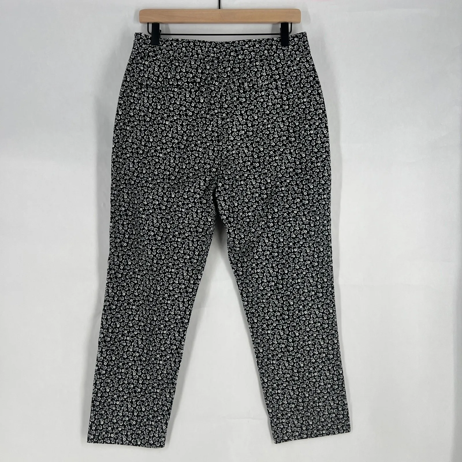 Kate Spade Pants Women 10 Black White Cotton Floral Tapered Leg Preppy High Rise - Image 7