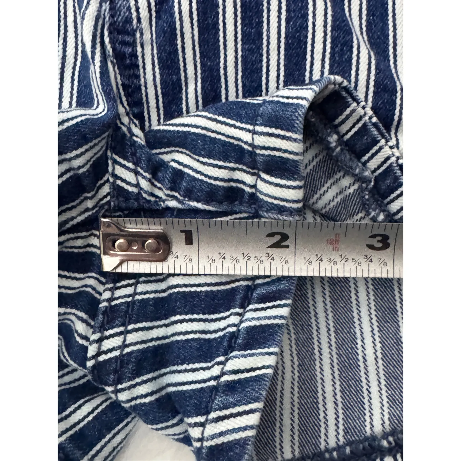 American Eagle Outfitters Womens Striped Denim Shorts Size 8 Blue White - Image 5