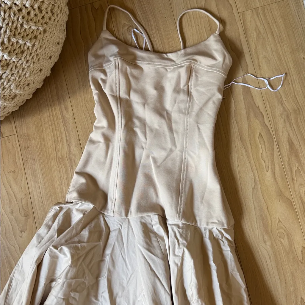 NWT L'Academie by Marianna Laure Maxi Dress in Light Beige - Image 3