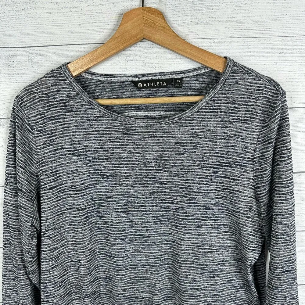 Athleta Womens size XS Breezy Long Sleeve Cutout Back Striped Workout Top Blue - Image 4