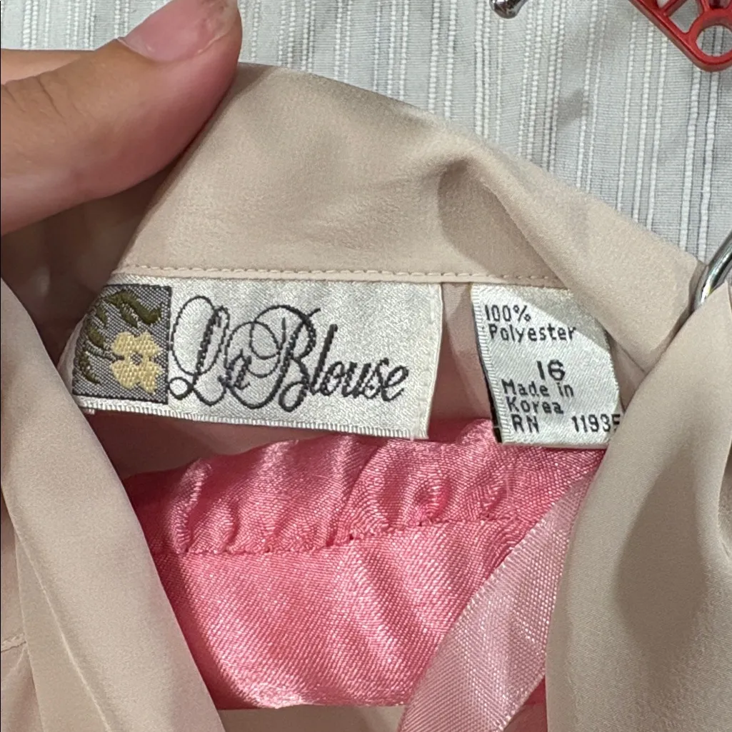 Vintage Blouse with Bow Tie Neck Pink Size L - Image 2